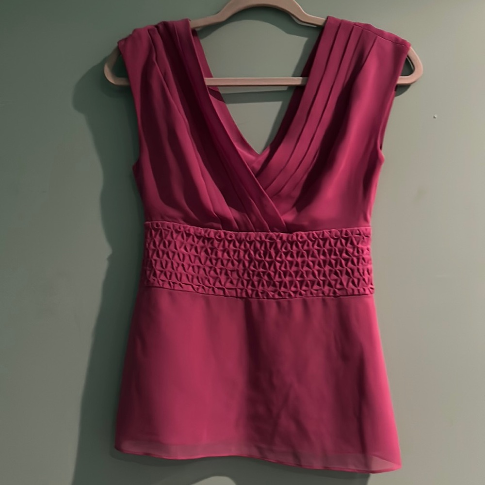 Banana Republic women’s blouse. Purple. Size 0. V neck front and back.